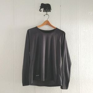 *Bundle 3 for $18* on athletic tops!